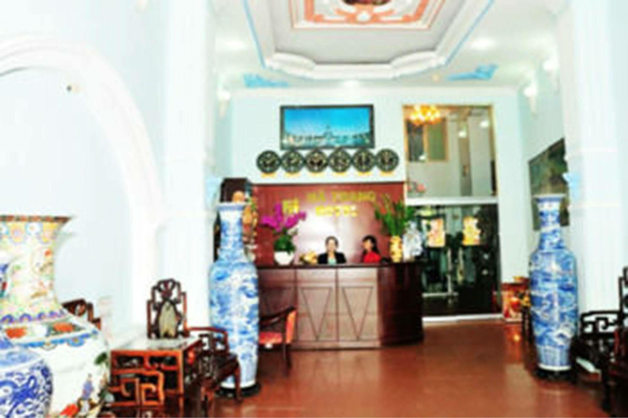 Ha Trang Hotel Хошимин Екстериор снимка