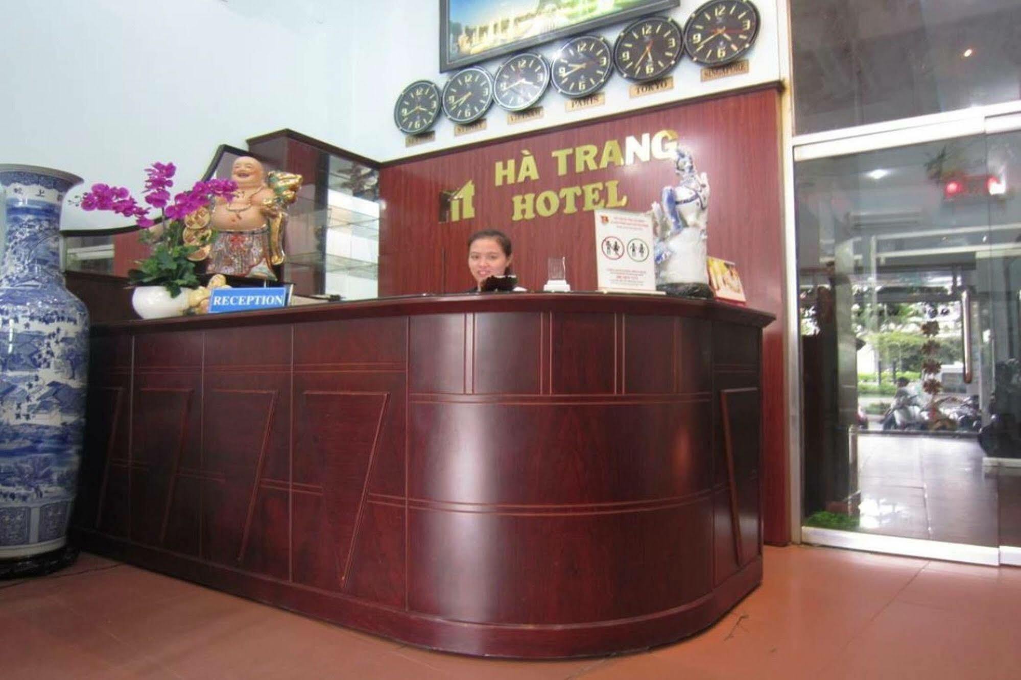 Ha Trang Hotel Хошимин Екстериор снимка